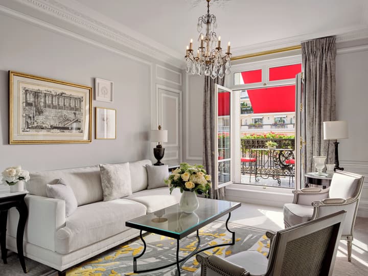 Hôtel Plaza Athénée - Dorchester Collection