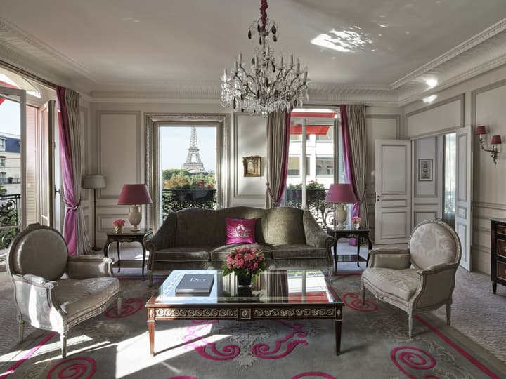 Hôtel Plaza Athénée - Dorchester Collection