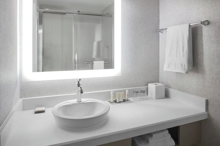 Montreal Marriott Chateau Champlain