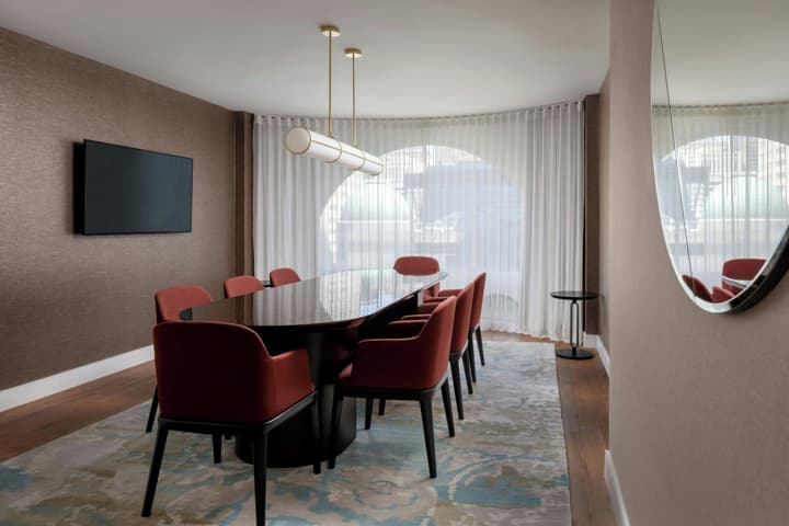 Montreal Marriott Chateau Champlain