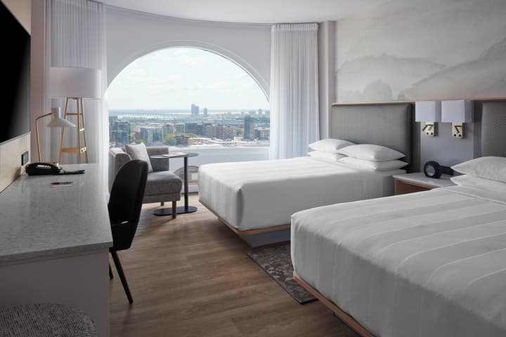 Montreal Marriott Chateau Champlain