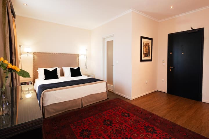 Best Western Plus Embassy Hotel