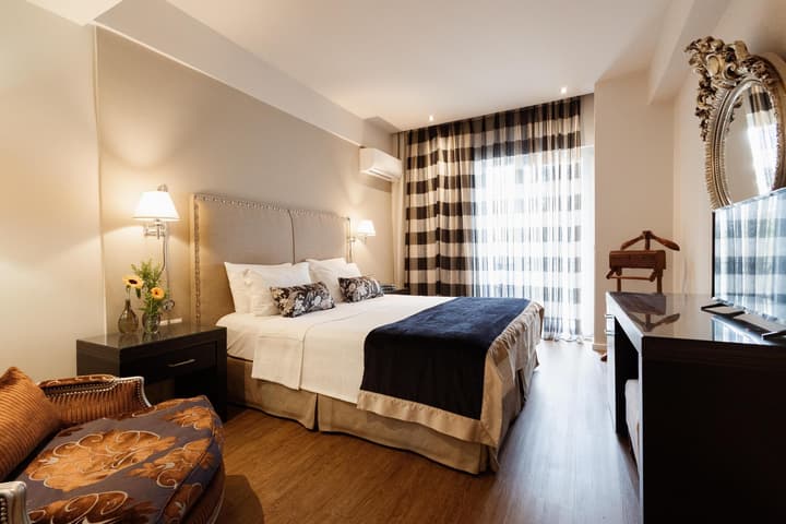 Best Western Plus Embassy Hotel