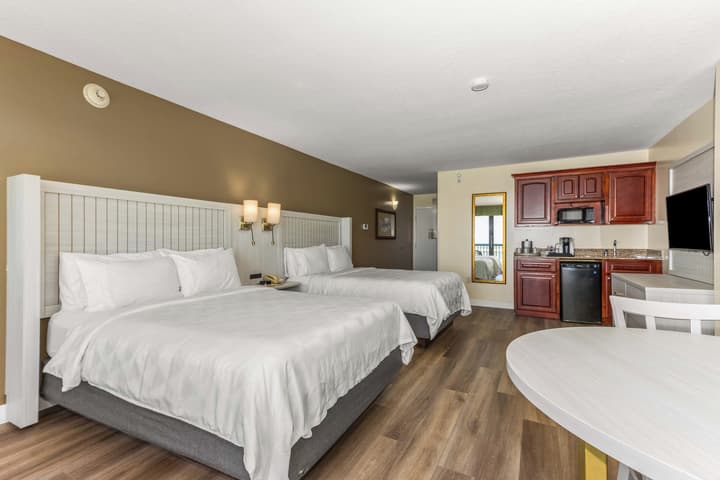 Holiday Inn & Suites Clearwater Beach by IHG