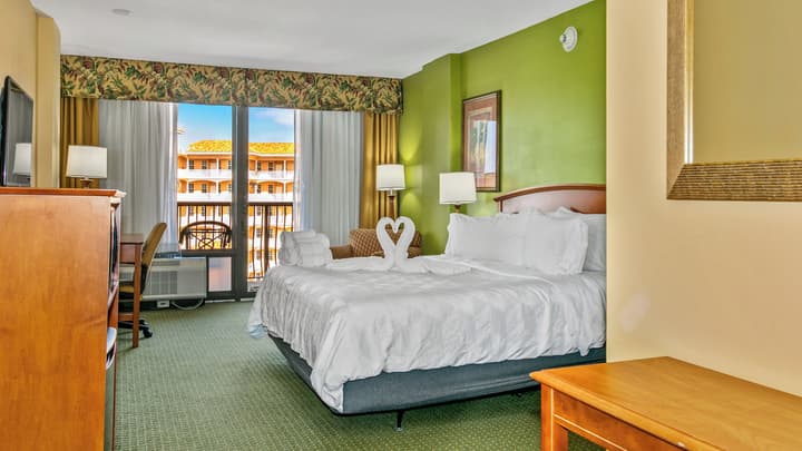Holiday Inn & Suites Clearwater Beach by IHG