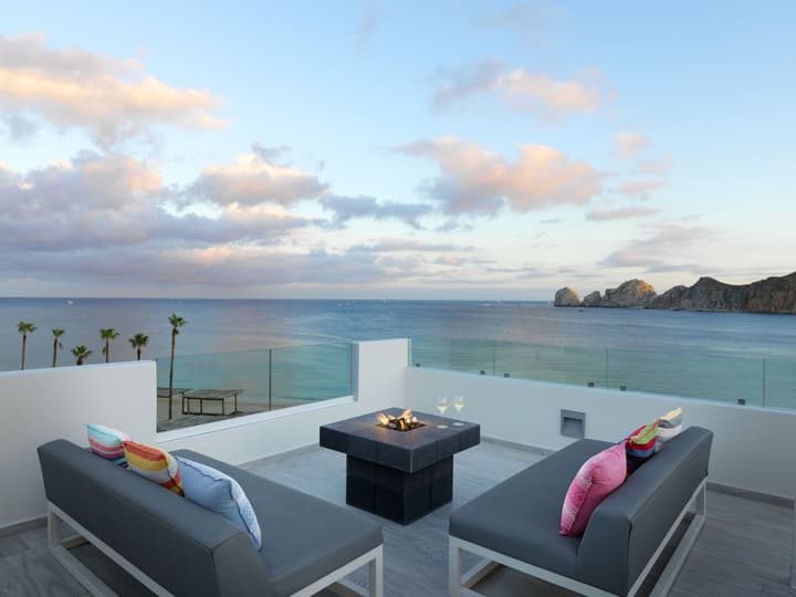 ME Cabo by Meliá – Adults Only – SLH