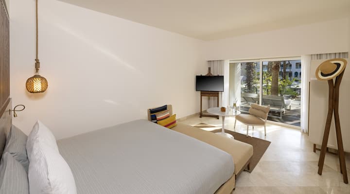 ME Cabo by Meliá – Adults Only – SLH