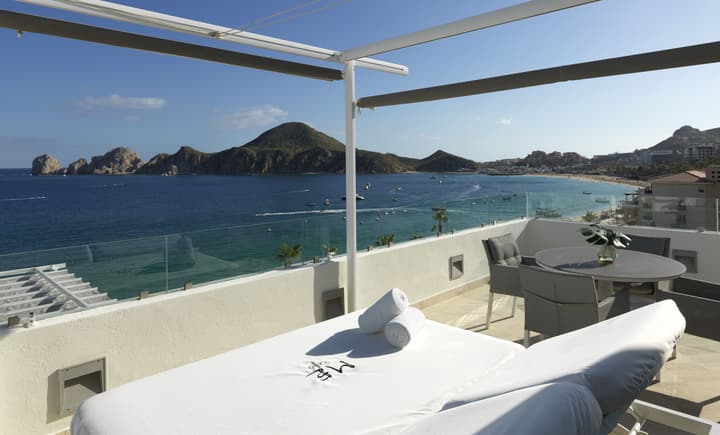 ME Cabo by Meliá – Adults Only – SLH