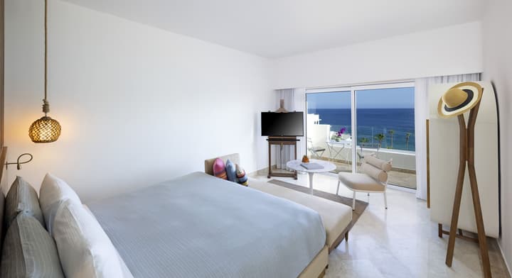 ME Cabo by Meliá – Adults Only – SLH