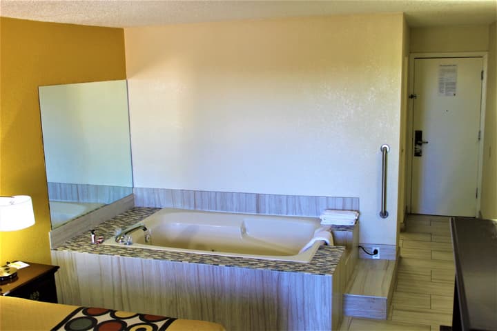 Super 8 by Wyndham Ft Stockton