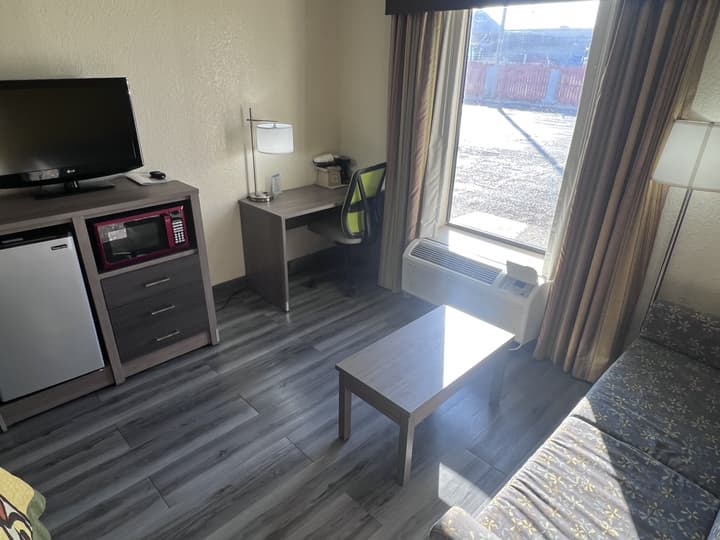 Super 8 by Wyndham Ft Stockton