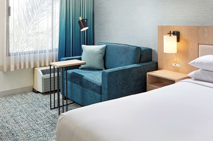 Hotel MDR Marina del Rey - a DoubleTree by Hilton