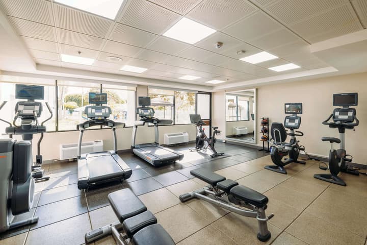 Hotel MDR Marina del Rey - a DoubleTree by Hilton