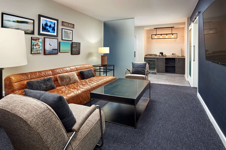 Hotel MDR Marina del Rey - a DoubleTree by Hilton