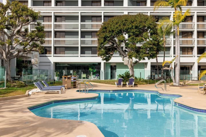 Hotel MDR Marina del Rey - a DoubleTree by Hilton