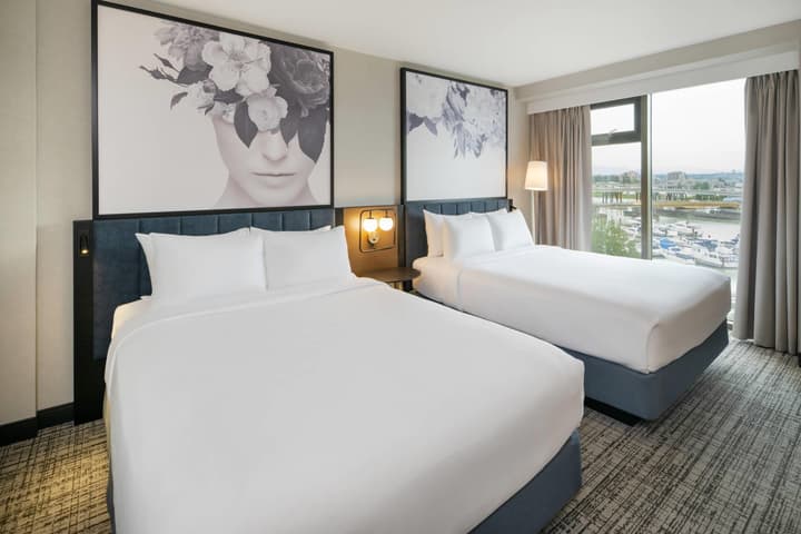 Radisson Blu Vancouver Airport Hotel & Marina