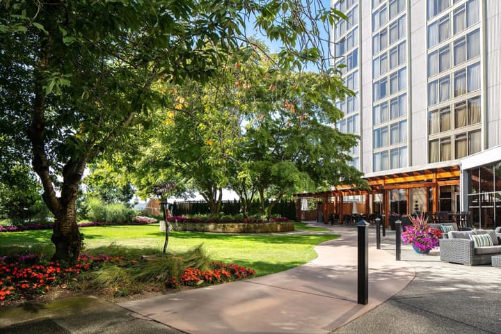 Radisson Blu Vancouver Airport Hotel & Marina