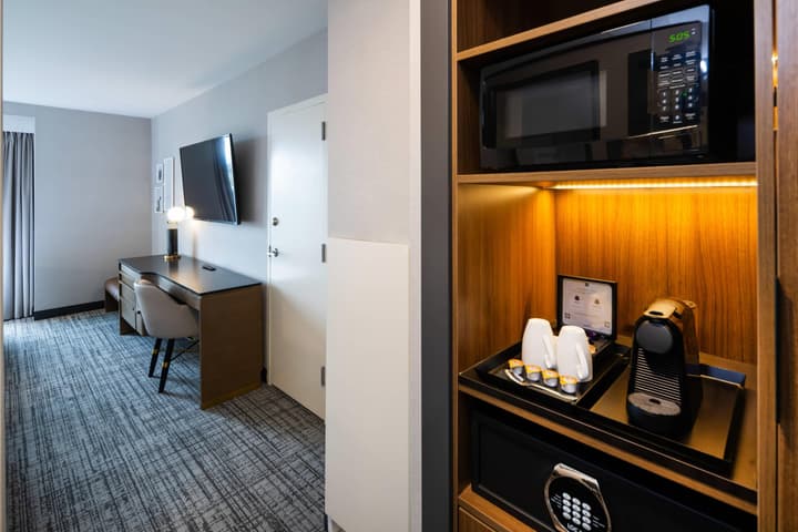 Radisson Blu Vancouver Airport Hotel & Marina