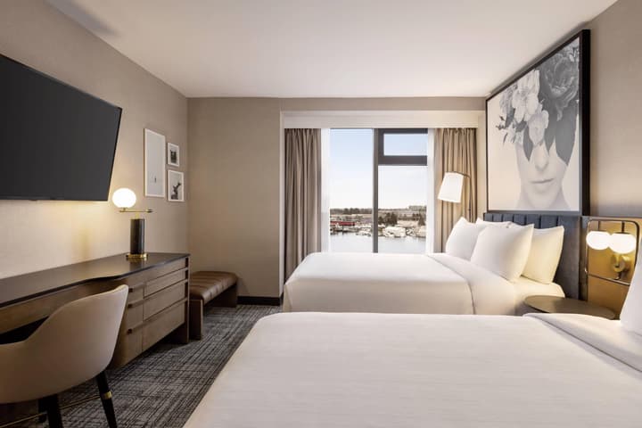 Radisson Blu Vancouver Airport Hotel & Marina