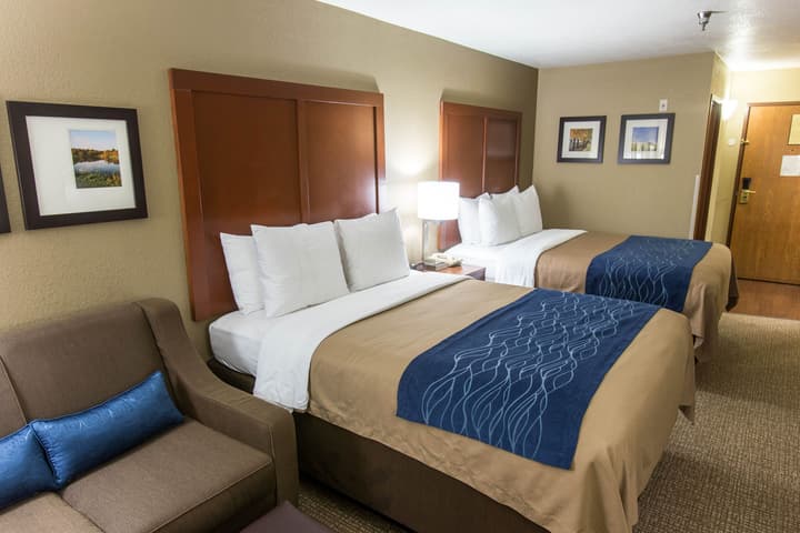 Comfort Inn & Suites Springfield I-44