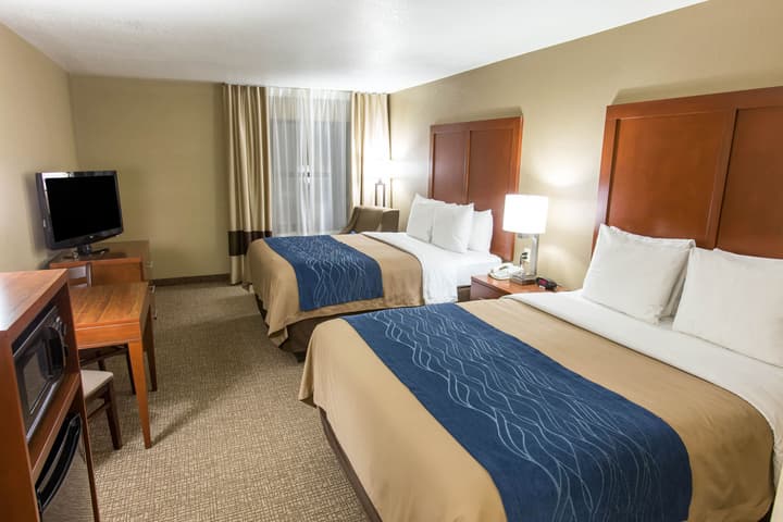 Comfort Inn & Suites Springfield I-44