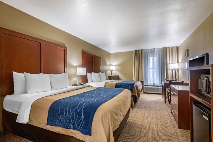 Comfort Inn & Suites Springfield I-44