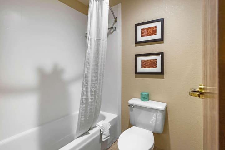 Comfort Inn & Suites Springfield I-44