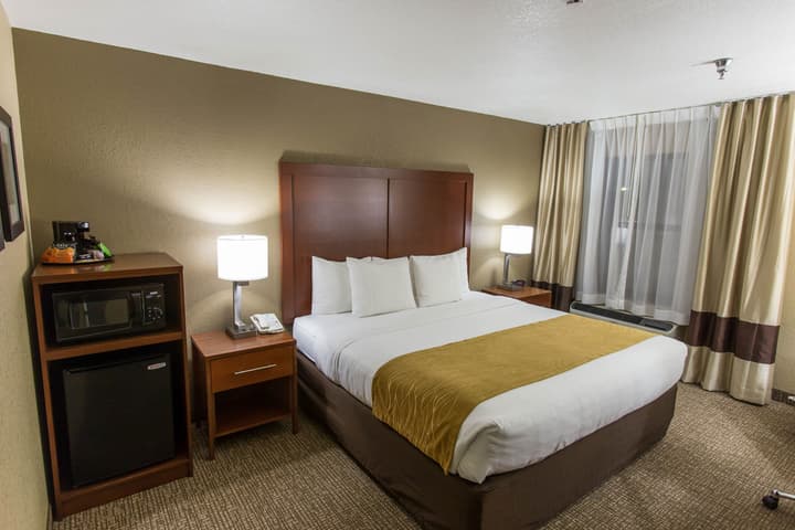Comfort Inn & Suites Springfield I-44