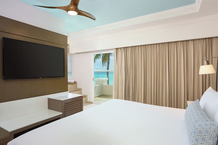 Sunscape Cancun All-Inclusive Resort & Spa by Hyatt