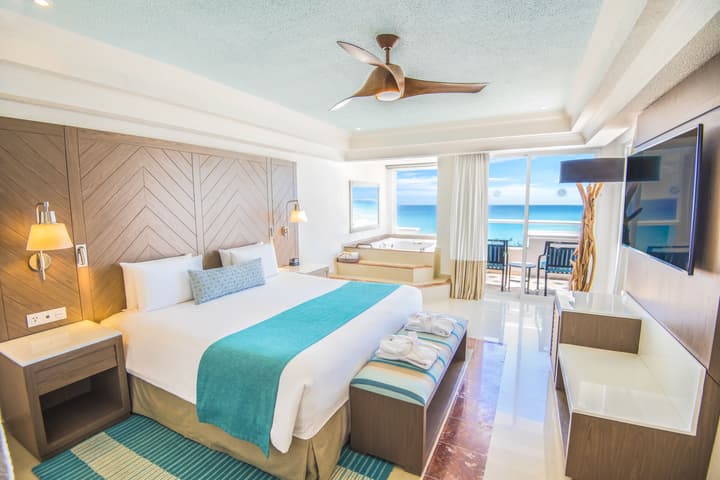 Sunscape Cancun All-Inclusive Resort & Spa by Hyatt