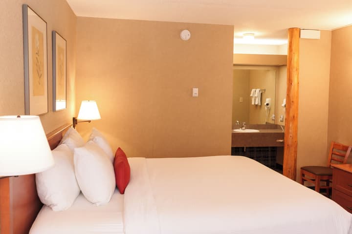 Marmot Lodge