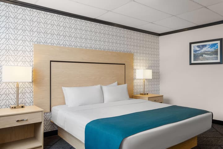 Sternwheeler Hotel & Conference Centre, Trademark by Wyndham