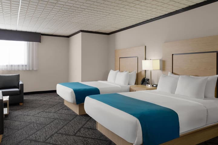 Sternwheeler Hotel & Conference Centre, Trademark by Wyndham