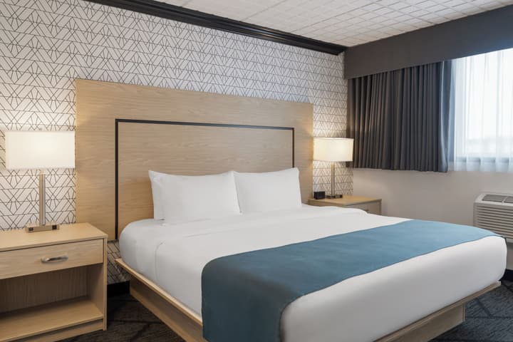 Sternwheeler Hotel & Conference Centre, Trademark by Wyndham