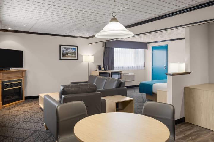 Sternwheeler Hotel & Conference Centre, Trademark by Wyndham