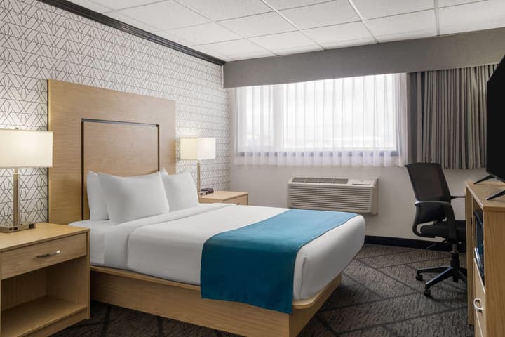 Sternwheeler Hotel & Conference Centre, Trademark by Wyndham