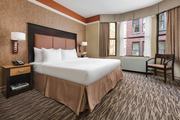 The Hotel @ Fifth Avenue