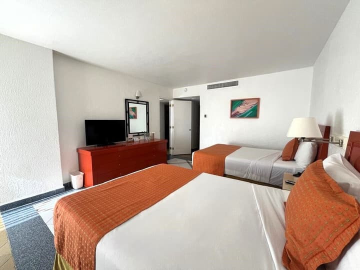 Park Royal Beach Ixtapa - All Inclusive