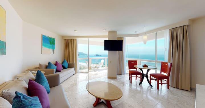Park Royal Beach Ixtapa - All Inclusive