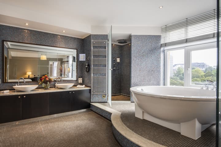 DoubleTree by Hilton Brussels City