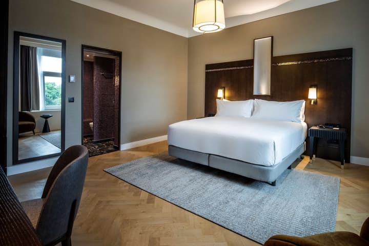 DoubleTree by Hilton Brussels City
