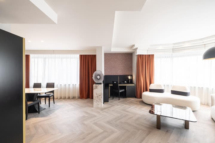 Hyllit Hotel