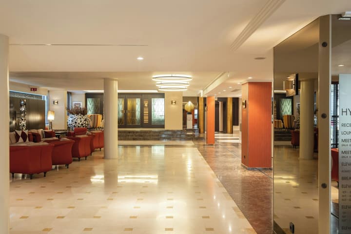 Hyllit Hotel