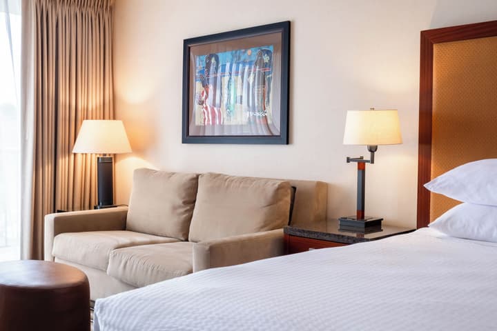 Maui Coast Hotel