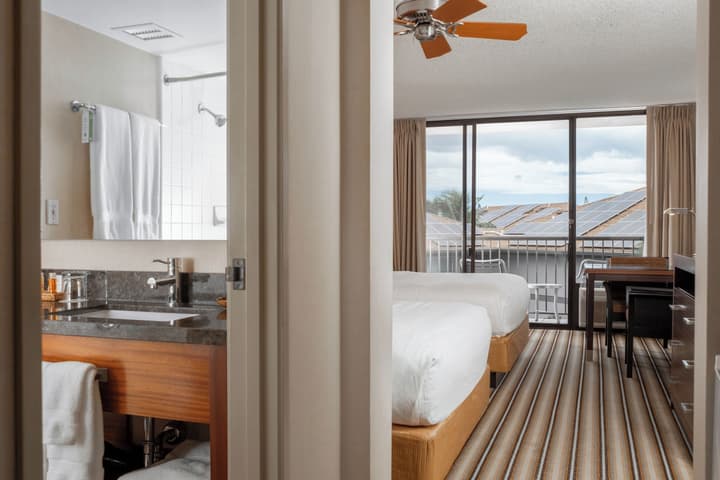 Maui Coast Hotel