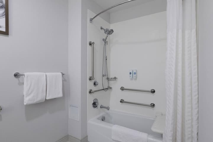 Comfort Suites Springfield-Eugene