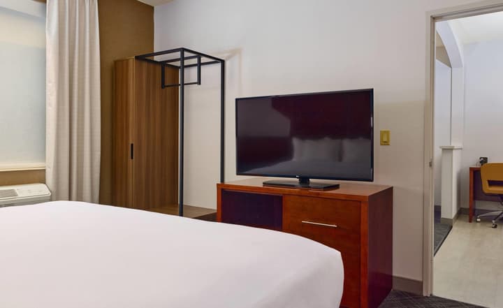 Comfort Suites Springfield-Eugene