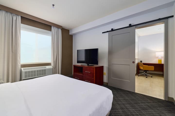 Comfort Suites Springfield-Eugene
