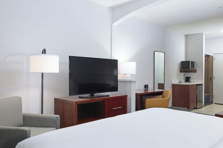 Comfort Suites Springfield-Eugene