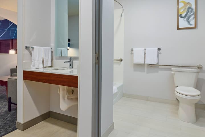 Comfort Suites Springfield-Eugene